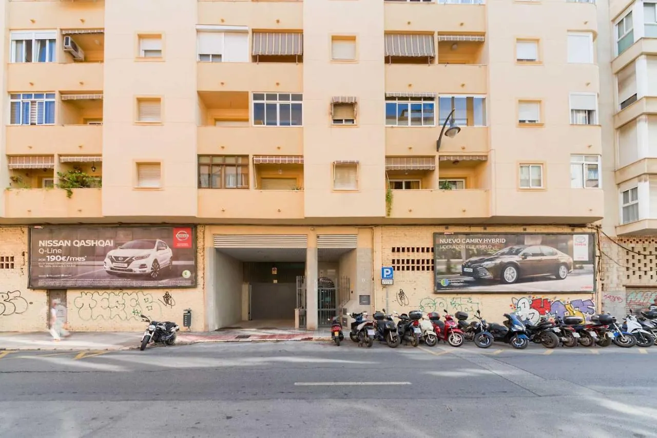 Holidays2Malaga Plaza De Toros Vieja & Parking Opcional Appartamento